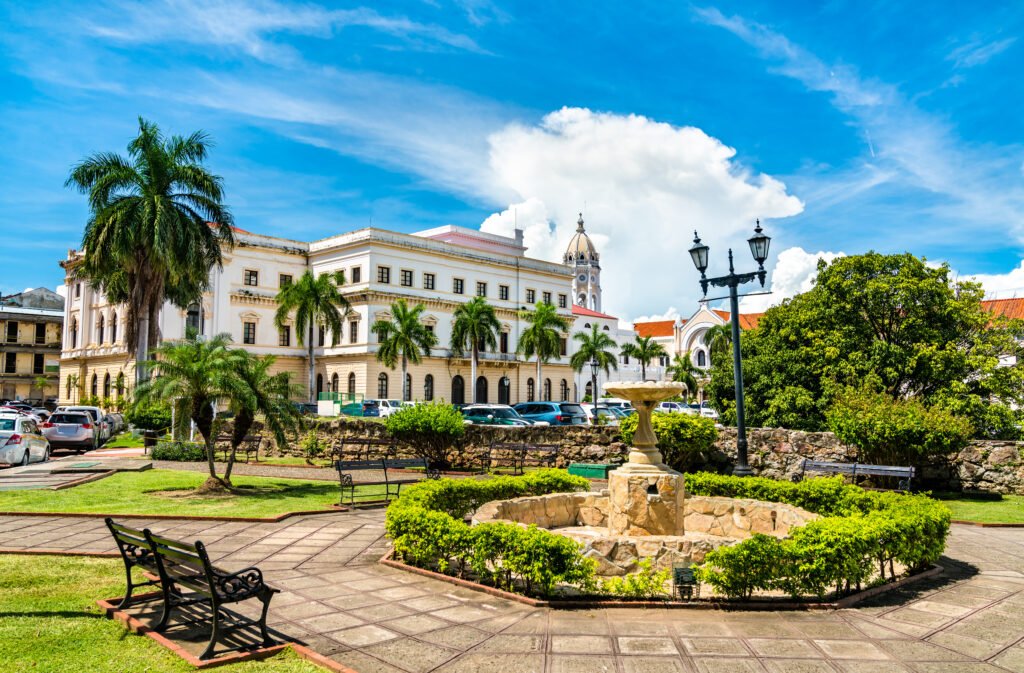 Vuelos baratos de Barcelona a Panamá